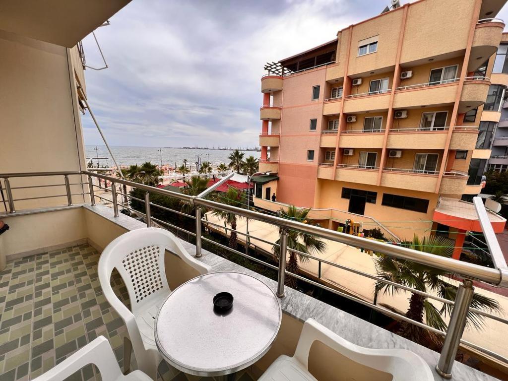 H&G Seaview Apartments Durrës Kültér fotó
