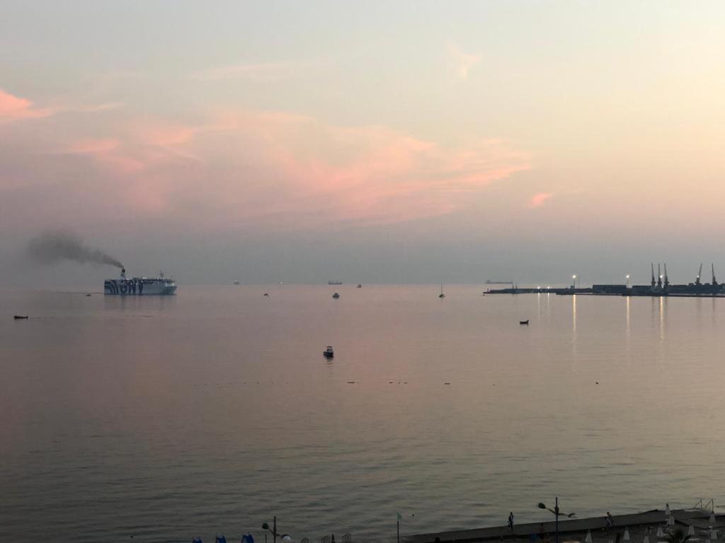 H&G Seaview Apartments Durrës Kültér fotó