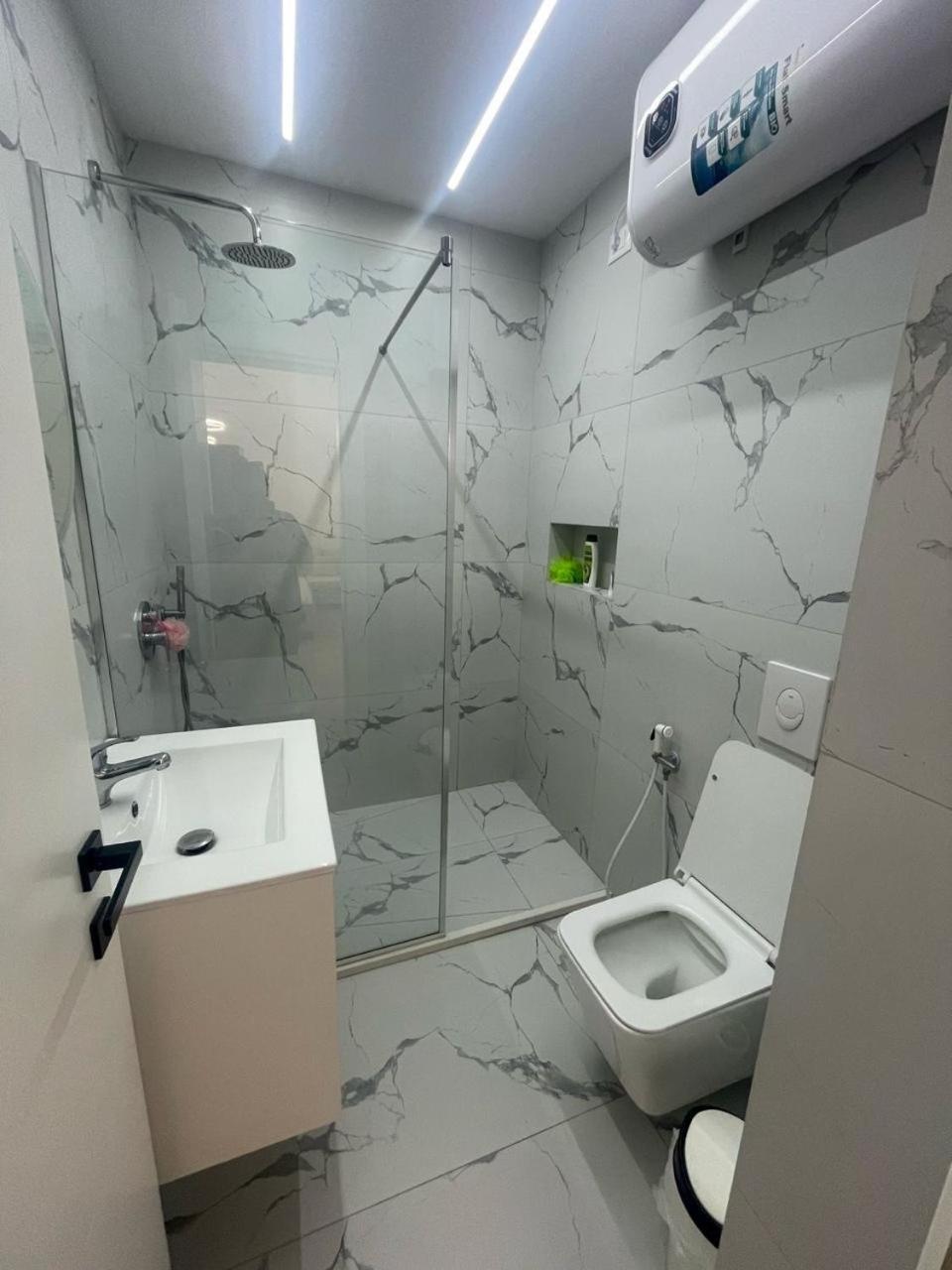 H&G Seaview Apartments Durrës Kültér fotó